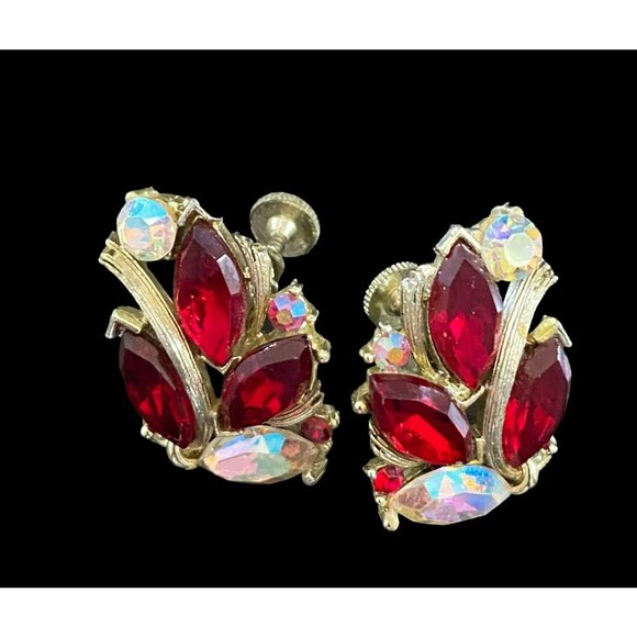 Vintage signed Lisner Clip-on Red and Aurora Borealis Crystal Beaded Gold toned - Picture 2 of 4